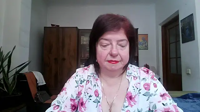 Snapshot of Violet_Pulse chatting on April 2026 01:39:02 PM Violet Pulse online show from April 2026 01:39:02 PM