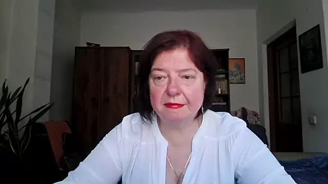 Snapshot of Violet_Pulse chatting on May 2026 08:21:01 AM Violet Pulse online show from May 2026 08:21:01 AM
