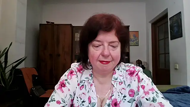 Snapshot of Violet_Pulse chatting on May 2026 10:54:01 AM Violet Pulse online show from May 2026 10:54:01 AM
