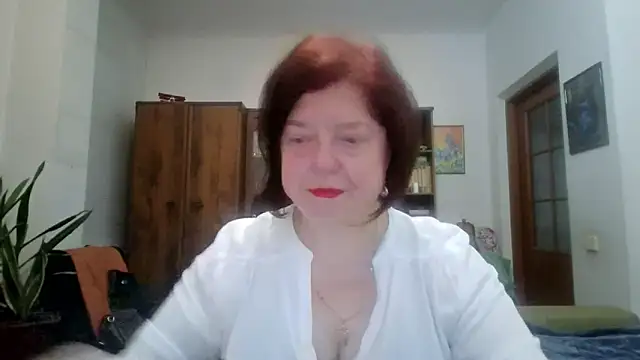 Snapshot of Violet_Pulse chatting on May 2026 04:58:02 PM Violet Pulse online show from May 2026 04:58:02 PM