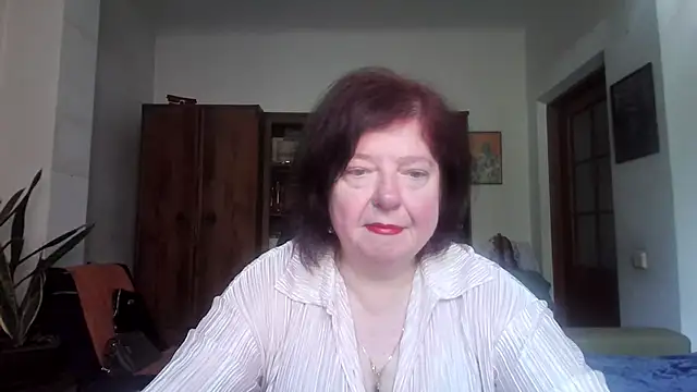 Snapshot of Violet_Pulse chatting on May 2026 10:22:01 AM Violet Pulse online show from May 2026 10:22:01 AM