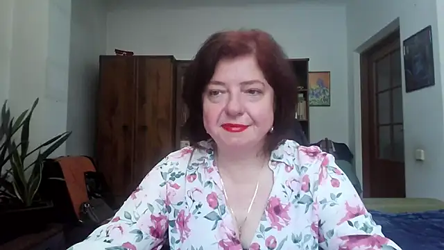 Snapshot of Violet_Pulse chatting on May 2026 01:39:02 PM Violet Pulse online show from May 2026 01:39:02 PM