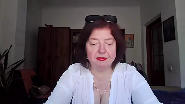 Snapshot of Violet_Pulse chatting on May 2026 07:59:02 AM Violet Pulse online show from May 2026 07:59:02 AM