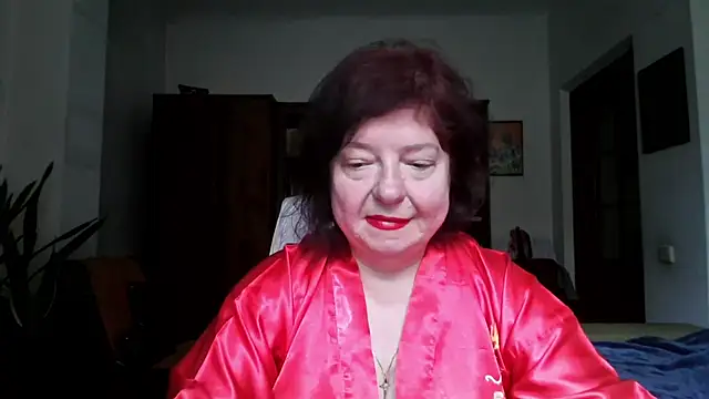 Snapshot of Violet_Pulse chatting on May 2026 08:18:01 AM Violet Pulse online show from May 2026 08:18:01 AM