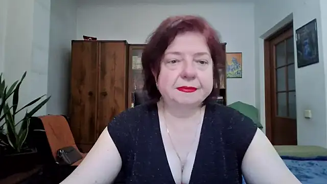 Snapshot of Violet_Pulse chatting on May 2026 04:04:02 PM Violet Pulse online show from May 2026 04:04:02 PM