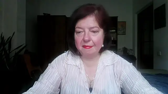 Snapshot of Violet_Pulse chatting on May 2026 11:18:02 AM Violet Pulse online show from May 2026 11:18:02 AM