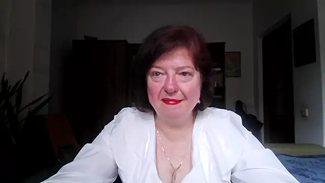 Snapshot of Violet_Pulse chatting on May 2026 10:22:01 AM Violet Pulse online show from May 2026 10:22:01 AM