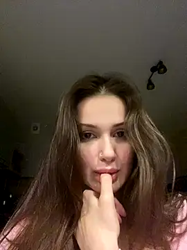 SoShyEmmyyy online show from September 2025 06:11:02 PM