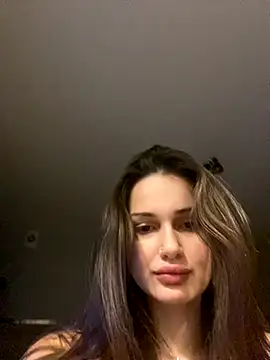 SoShyEmmyyy online show from September 2025 06:22:01 PM