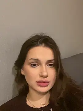 SoShyEmmyyy online show from September 2025 08:02:02 PM