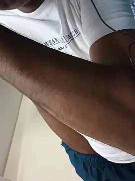 Snapshot of ROXX121 chatting on October 2025 06:27:02 PM ROXX121 online show from October 2025 06:27:02 PM