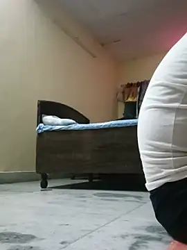 Snapshot of ROXX121 chatting on October 2025 05:44:02 PM ROXX121 online show from October 2025 05:44:02 PM