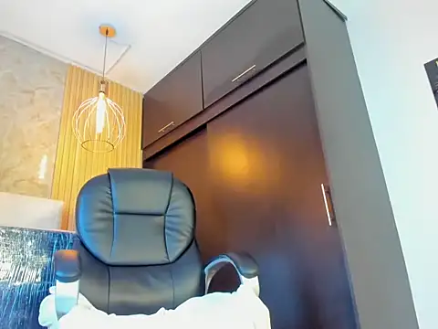 Marian Cristal online show from April 2026 05:56:02 AM