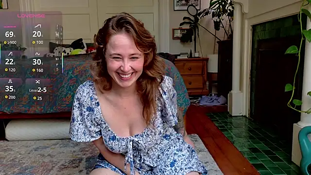 Snapshot of wutangwendy chatting on June 2026 06:09:01 PM wutangwendy online show from June 2026 06:09:01 PM
