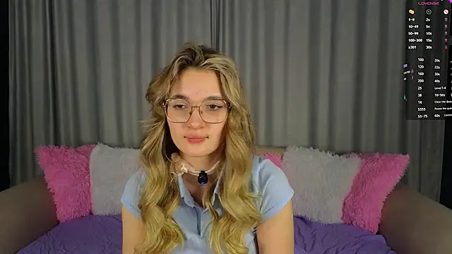 vivyboo111 online show from November 2025 09:02:01 PM