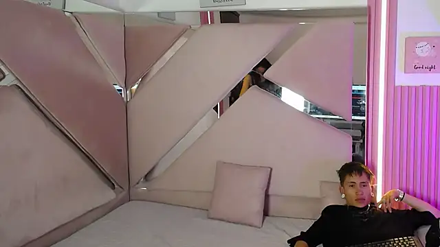 oblivionlove online show from October 2025 07:55:01 PM