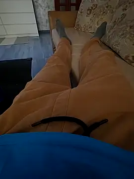 Snapshot of Foxbiker chatting on October 2025 11:24:01 AM Foxbiker online show from October 2025 11:24:01 AM