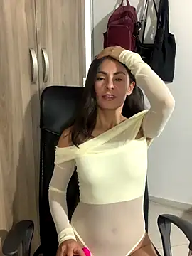 sweet-abbie online show from October 2025 02:01:02 AM