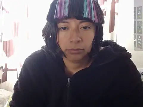 Snapshot of Acelinrose chatting on April 2026 09:15:01 PM Acelinrose online show from April 2026 09:15:01 PM