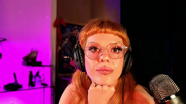 tacodeluxxxe online show from May 2026 02:07:02 AM