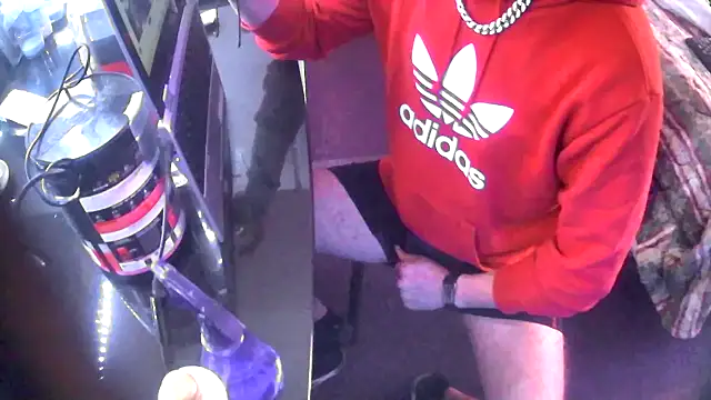 andrewspencer6969 online show from October 2025 12:50:01 PM