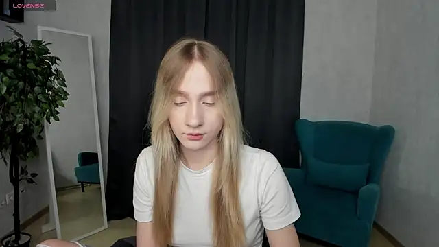 mellisadream online show from October 2025 01:39:01 AM