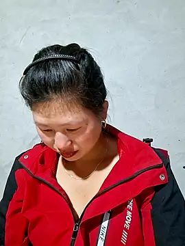 diamond-- online show from October 2025 01:18:01 PM