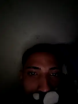 Snapshot of DEIV2_ chatting on March 2026 12:33:01 PM DEIV2 online show from March 2026 12:33:01 PM