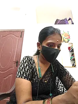Snapshot of Tamil_Yalini12 chatting on April 2026 05:43:01 AM Tamil Yalini12 online show from April 2026 05:43:01 AM