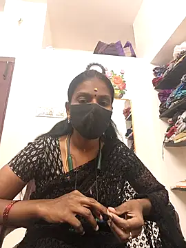 Snapshot of Tamil_Yalini12 chatting on May 2026 03:50:02 PM Tamil Yalini12 online show from May 2026 03:50:02 PM