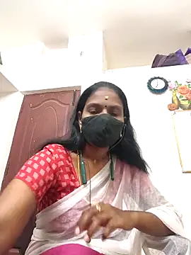 Snapshot of Tamil_Yalini12 chatting on May 2026 01:33:01 AM Tamil Yalini12 online show from May 2026 01:33:01 AM