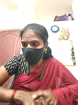 Snapshot of Tamil_Yalini12 chatting on May 2026 01:38:01 PM Tamil Yalini12 online show from May 2026 01:38:01 PM