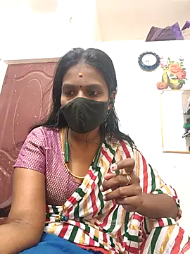 Snapshot of Tamil_Yalini12 chatting on May 2026 03:01:01 AM Tamil Yalini12 online show from May 2026 03:01:01 AM