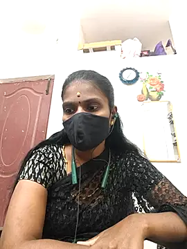 Snapshot of Tamil_Yalini12 chatting on May 2026 01:40:01 PM Tamil Yalini12 online show from May 2026 01:40:01 PM