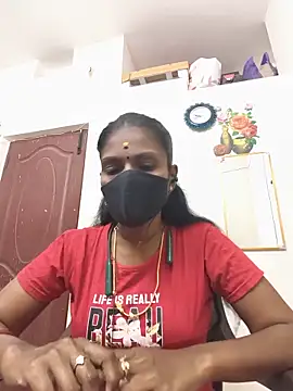 Snapshot of Tamil_Yalini12 chatting on May 2026 04:13:02 PM Tamil Yalini12 online show from May 2026 04:13:02 PM