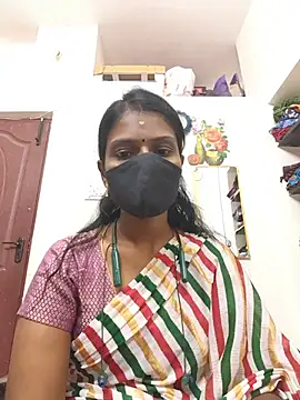 Snapshot of Tamil_Yalini12 chatting on May 2026 03:02:01 AM Tamil Yalini12 online show from May 2026 03:02:01 AM