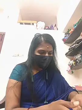 Snapshot of Tamil_Yalini12 chatting on May 2026 03:26:02 AM Tamil Yalini12 online show from May 2026 03:26:02 AM