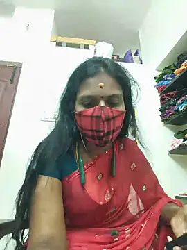 Snapshot of Tamil_Yalini12 chatting on June 2026 03:33:01 AM Tamil Yalini12 online show from June 2026 03:33:01 AM