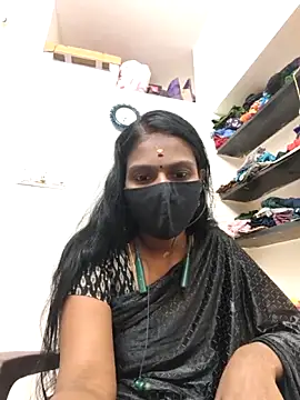 Snapshot of Tamil_Yalini12 chatting on June 2026 01:12:01 PM Tamil Yalini12 online show from June 2026 01:12:01 PM