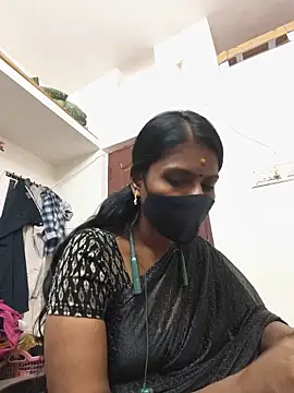 Snapshot of Tamil_Yalini12 chatting on June 2026 01:50:01 AM Tamil Yalini12 online show from June 2026 01:50:01 AM