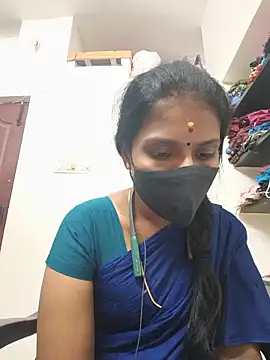 Snapshot of Tamil_Yalini12 chatting on June 2026 05:11:02 PM Tamil Yalini12 online show from June 2026 05:11:02 PM