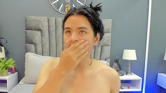 Angel Dustts online show from October 2025 09:04:01 PM