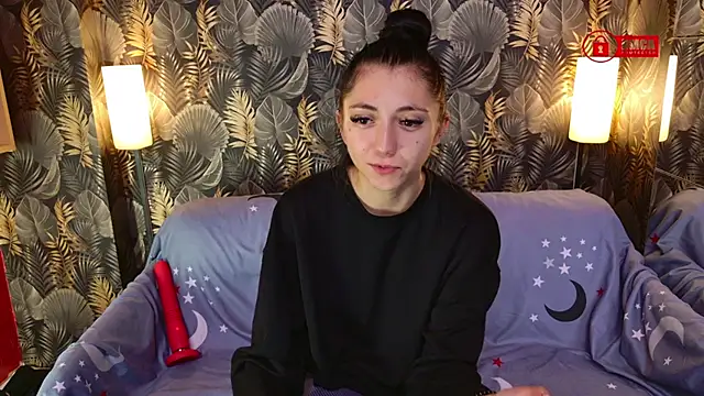 Charming LIA online show from November 2025 05:01:02 PM