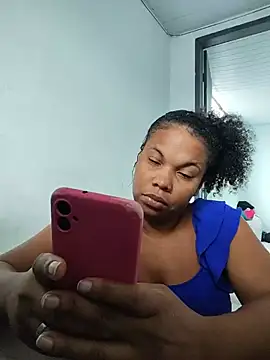 Snapshot of PrettahSantos chatting on July 2026 12:42:01 PM PrettahSantos online show from July 2026 12:42:01 PM