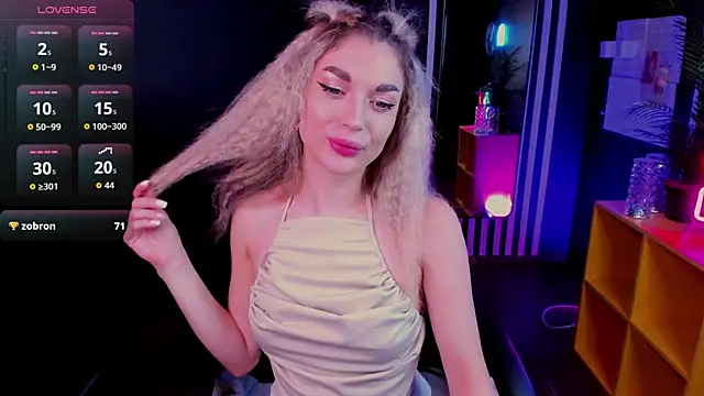 Alice Cutieee online show from October 2025 03:43:01 PM