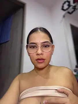 Valery lux16 online show from March 2026 03:04:02 PM