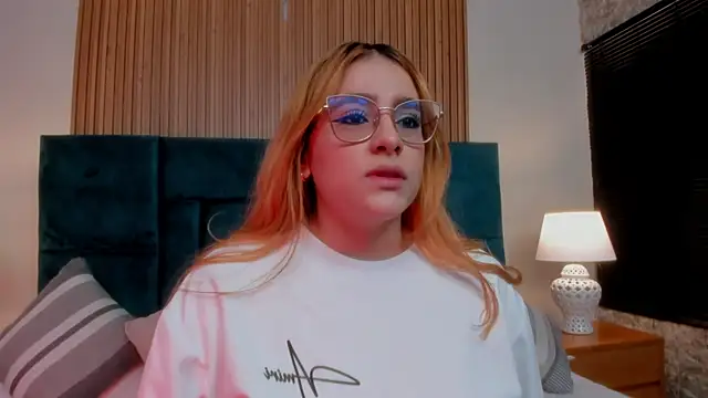 Amber kiss  online show from April 2026 06:23:01 PM