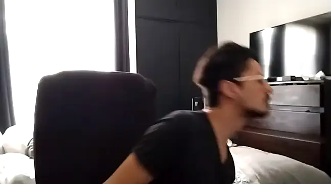 JustBrunox online show from March 2025 09:02:02 PM