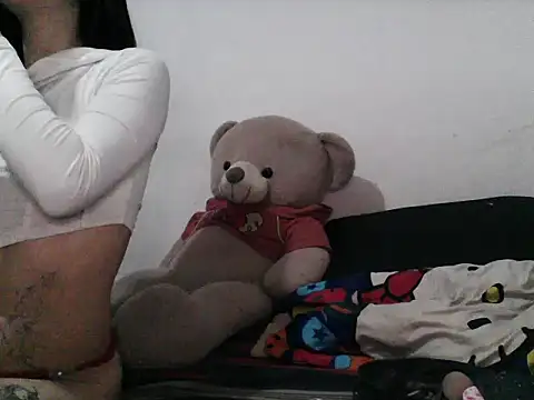 SweettPoison  online show from October 2025 10:53:02 PM