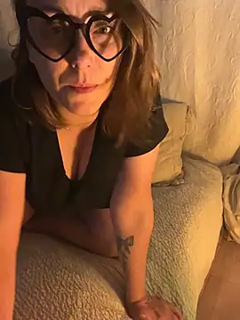 Reine du Vice84 online show from January 2026 04:01:02 PM